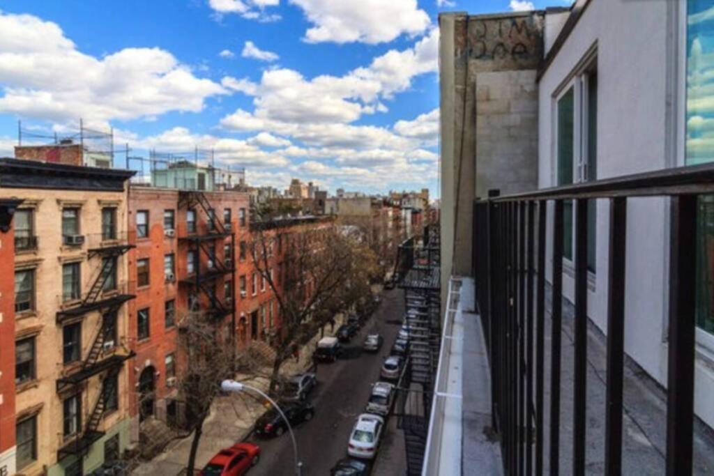 East Village Townhouse Нью-Йорк Екстер'єр фото