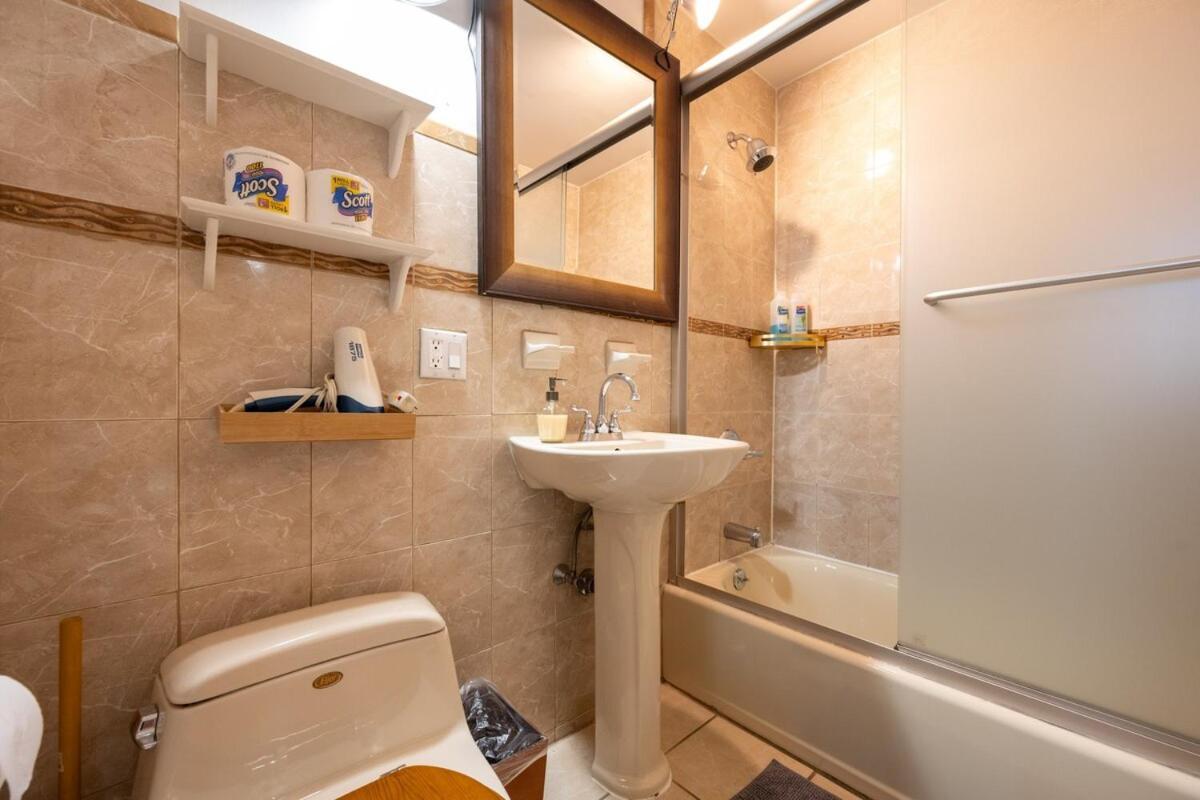 East Village Townhouse Нью-Йорк Екстер'єр фото
