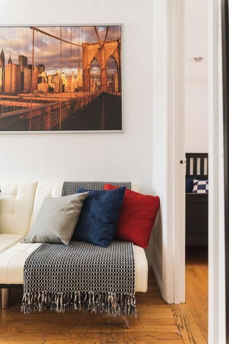 East Village Townhouse Нью-Йорк Екстер'єр фото