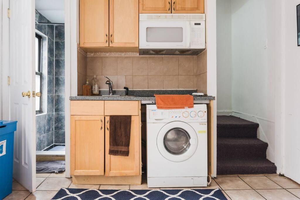 East Village Townhouse Нью-Йорк Екстер'єр фото