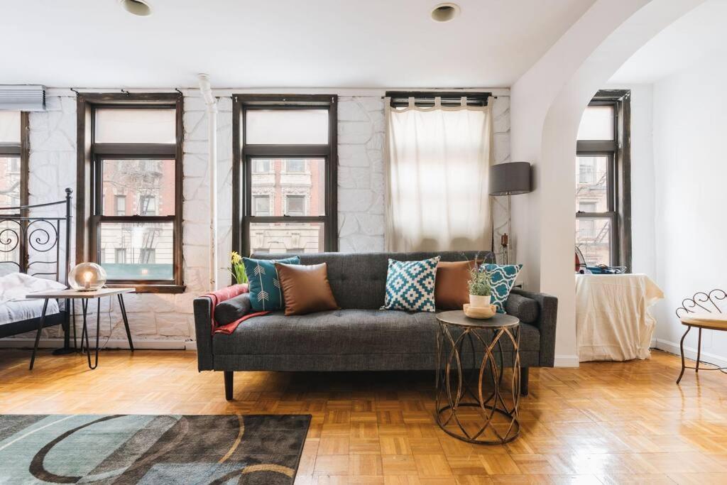 East Village Townhouse Нью-Йорк Екстер'єр фото